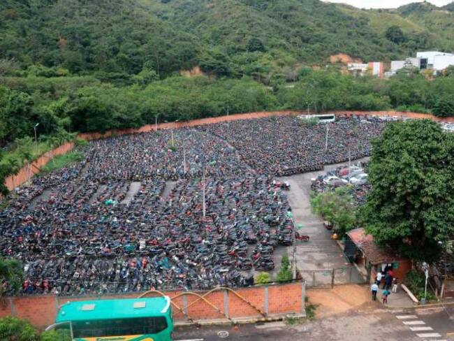Denuncian el robo de 3.000 carros y motos en los patios de Tránsito en Bucaramanga