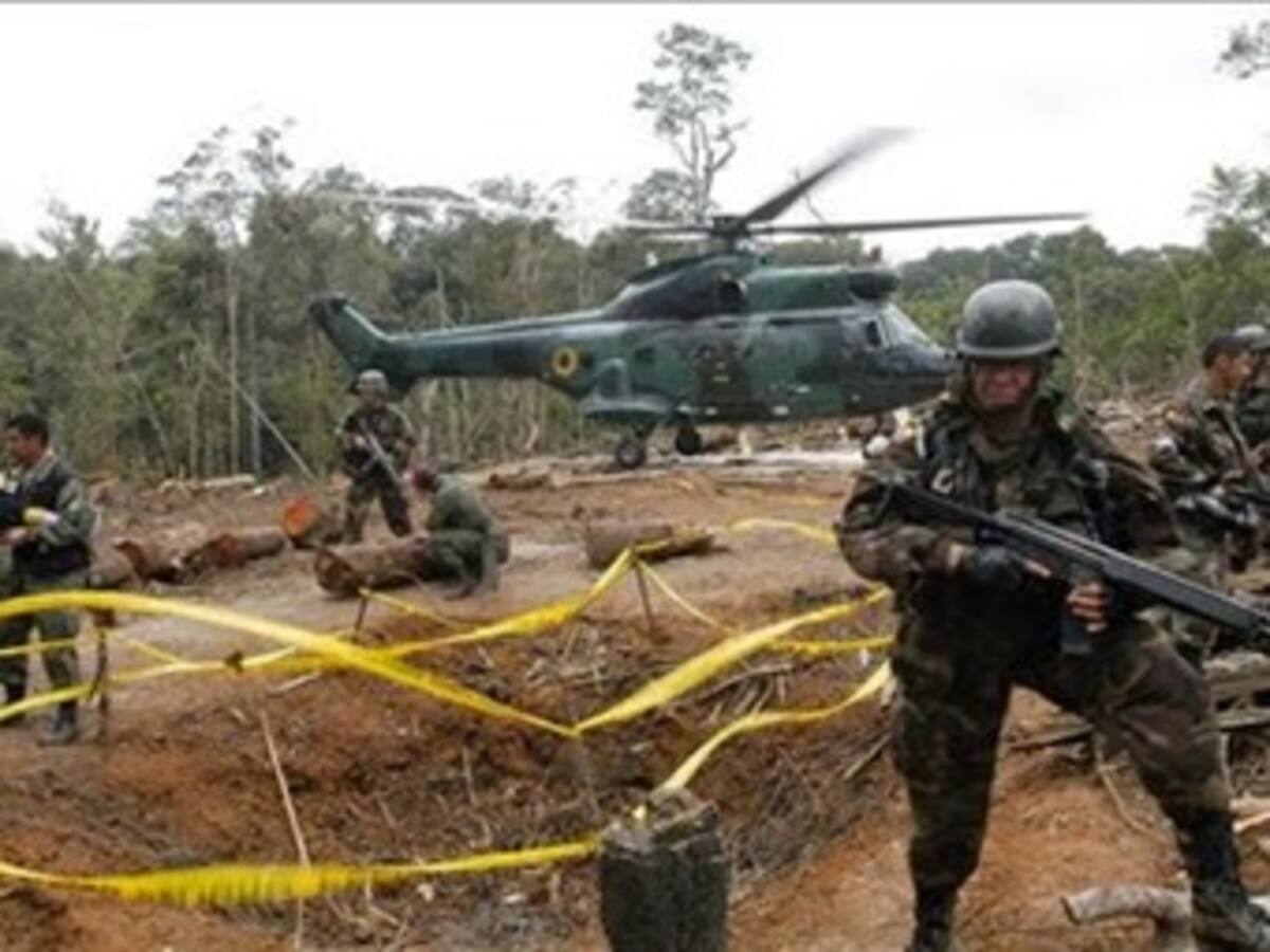 Siete muertos en bombardeo a campamento del ELN en Bolívar