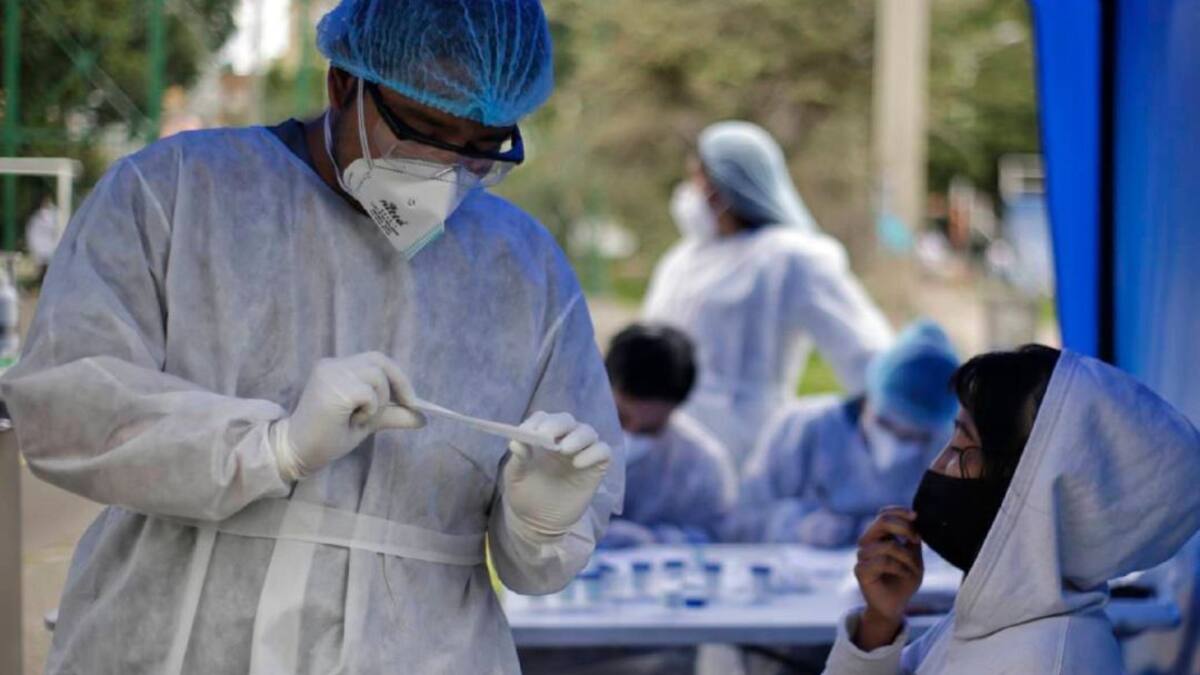 70% de los hospitalizados en Barranca por COVID-19 no están vacunados