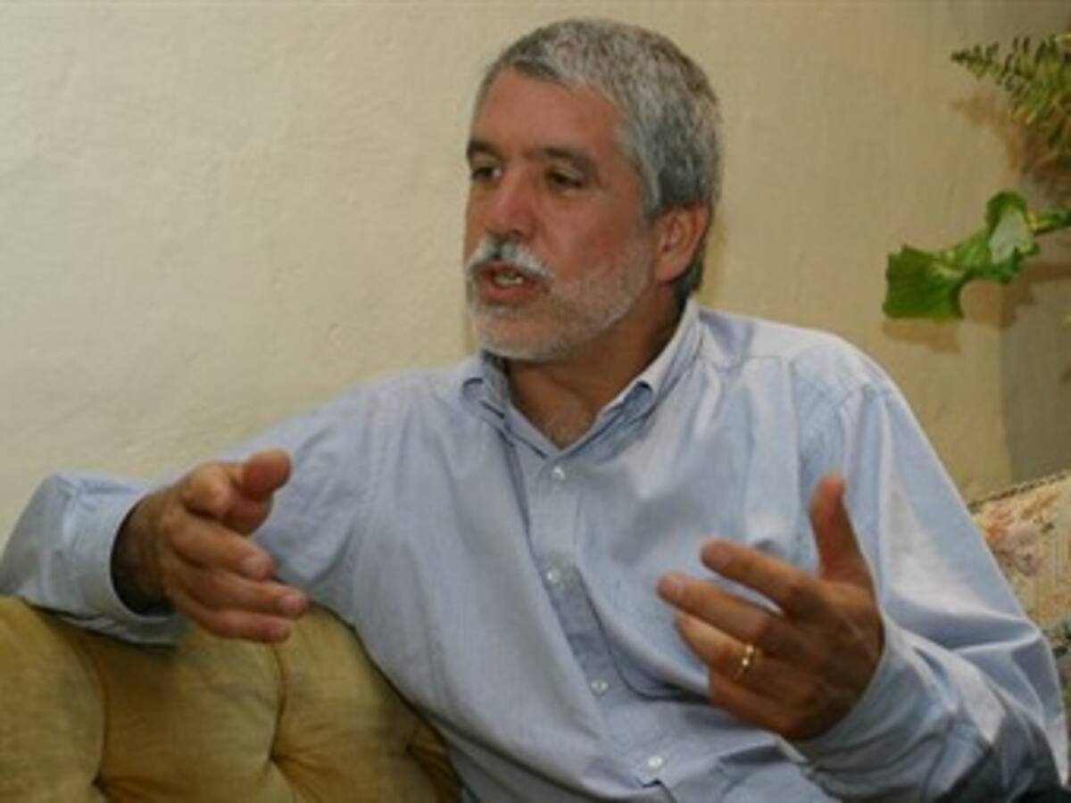 Peñalosa dice a Alianza Verde que será precandidato presidencial