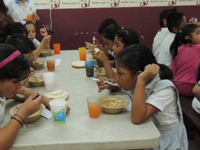 Adjudican contrato del Programa de Alimentación Escolar para Armenia