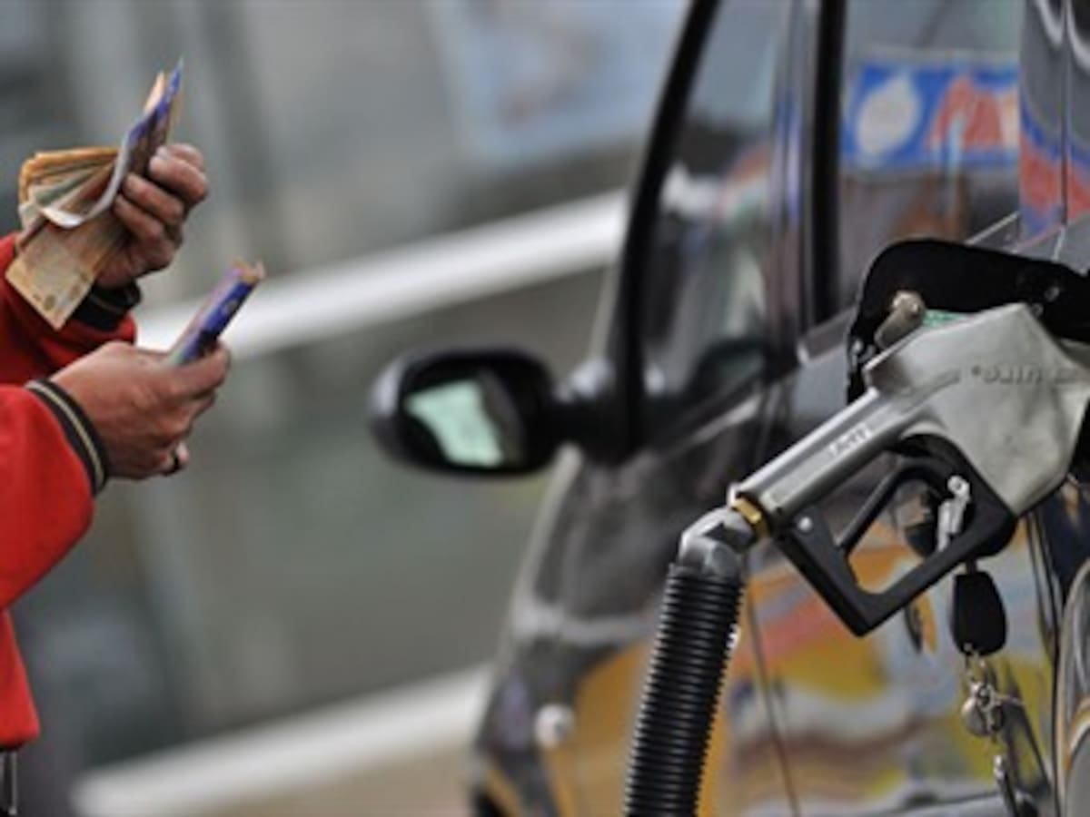 Minminas abre la posibilidad para que en julio vuelva a bajar la gasolina
