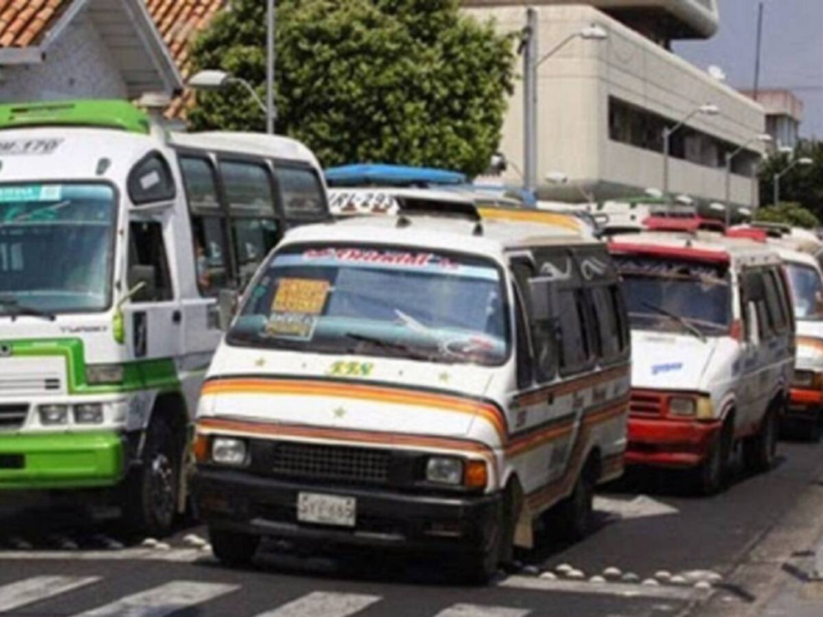 Protestan trabajadores de ruta fronteriza