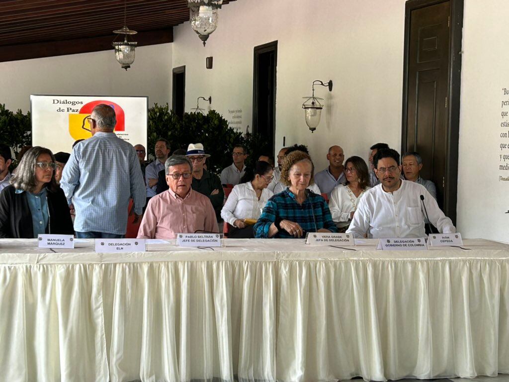 Se mantienen los diálogos entre el Gobierno nacional y el ELN