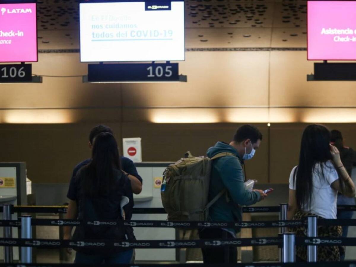 Colombianos atrapados en Estados Unidos solicitan vuelo humanitario