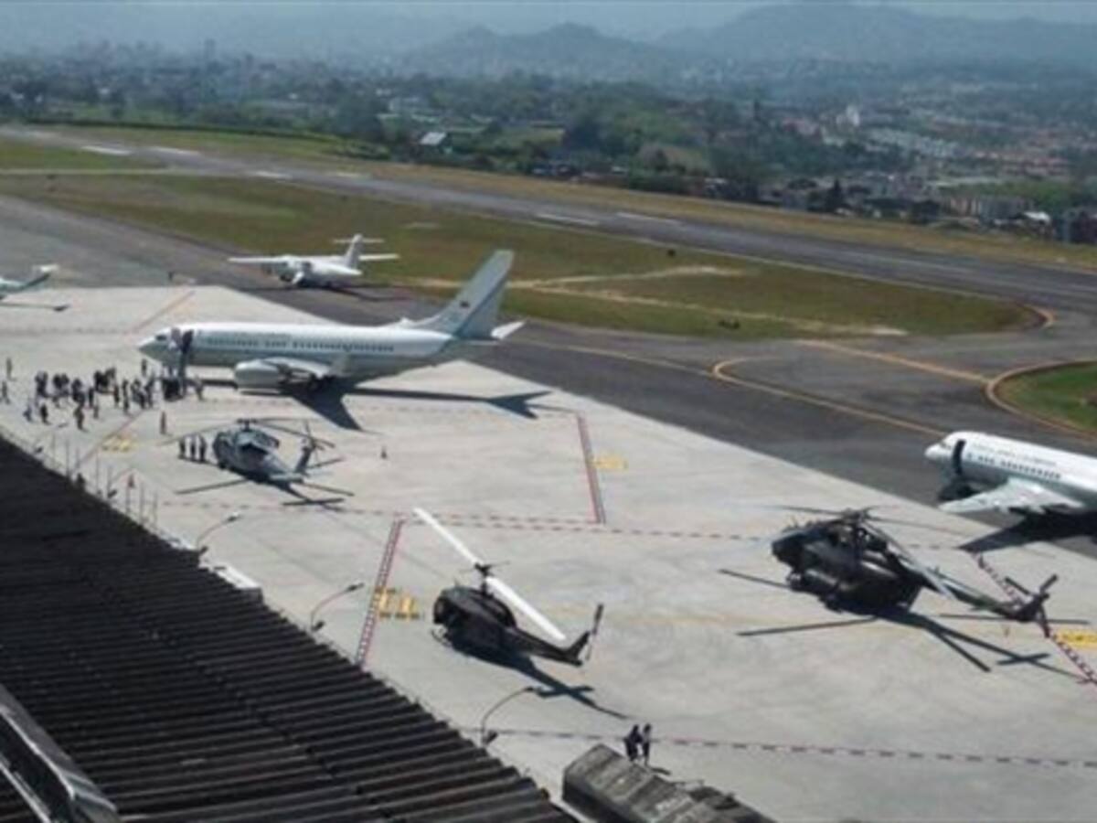 Presidente Santos inaugura las obras de modernización del Aeromatecaña