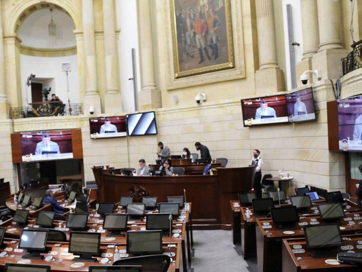 Molestia de la oposición por no ser convocada a reunión en Palacio