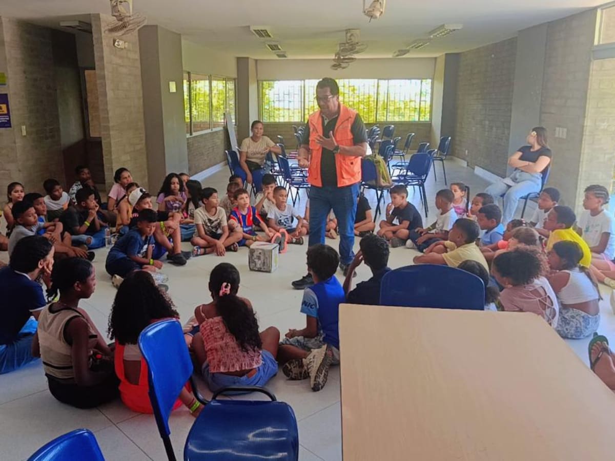 Vacaciones Creativas en las bibliotecas de Cartagena con niños y niñas
