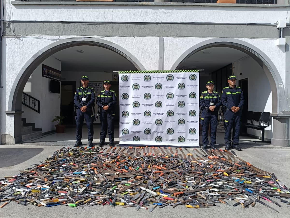 Incautan más de 2 mil armas blancas en Villamaría en Caldas