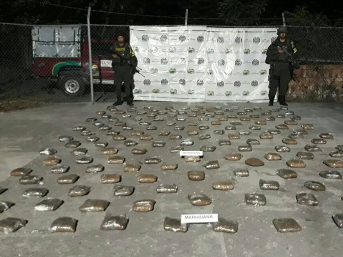 Incautan 150 kilos de marihuana en la vía Panamericana en Cauca