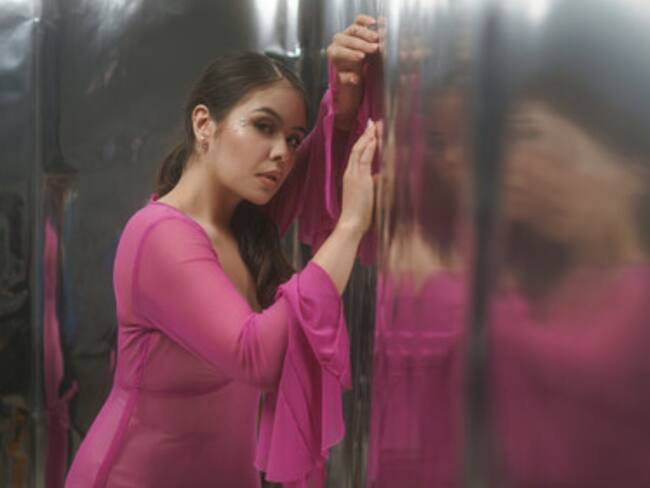 Juliana Velásquez sobre su canción ‘La Primera Vez’: “Llegó a mí de sopetón”