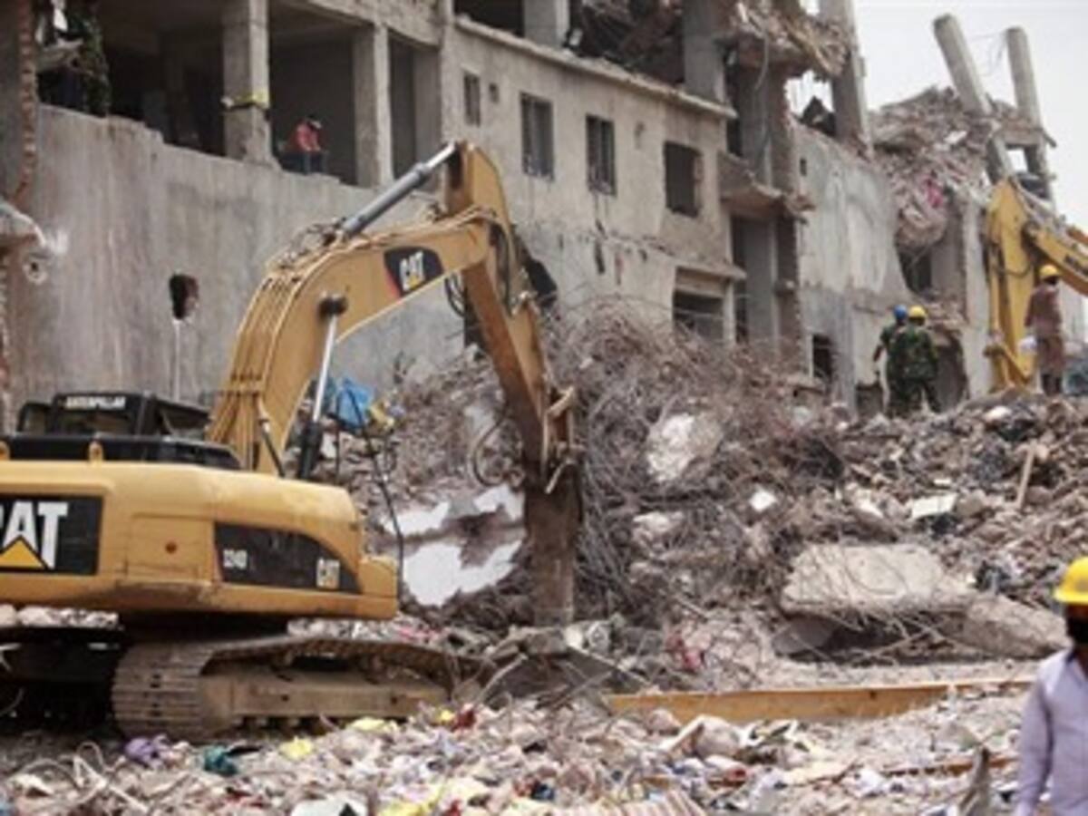 Entra en fase final búsqueda de cuerpos en Bangladesh con 1.118 muertos