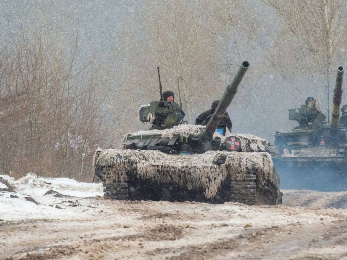 Rusia anuncia la retirada de algunas de sus tropas de la frontera Ucraniana