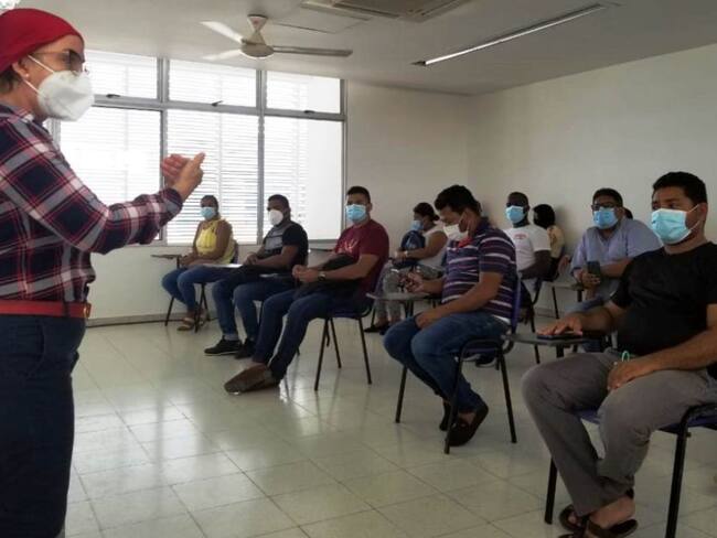 Se pretende evitar aglomeraciones en los puntos de vacunación con personas que no están priorizadas