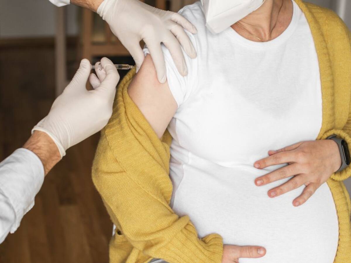 Tan solo el 36% de las gestantes están protegidas contra el COVID-19