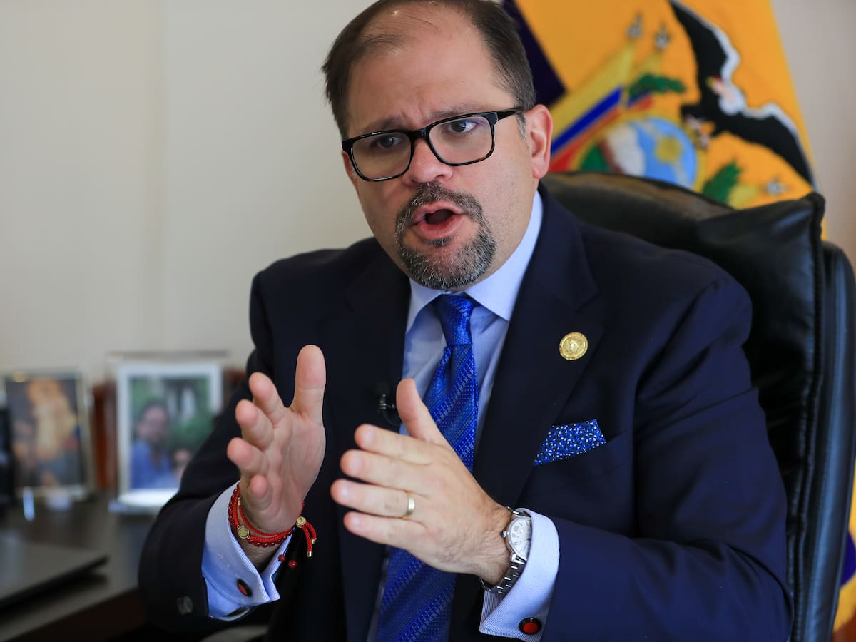 Ministro de Ecuador exhorta a España a facilitar entrega de máximo líder de Los Tiguerones