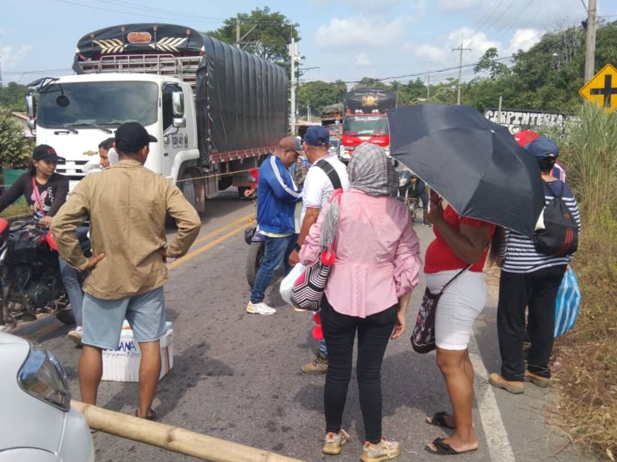 El ‘viacrucris’ de los santandereanos por bloqueo en Sur de Bolívar