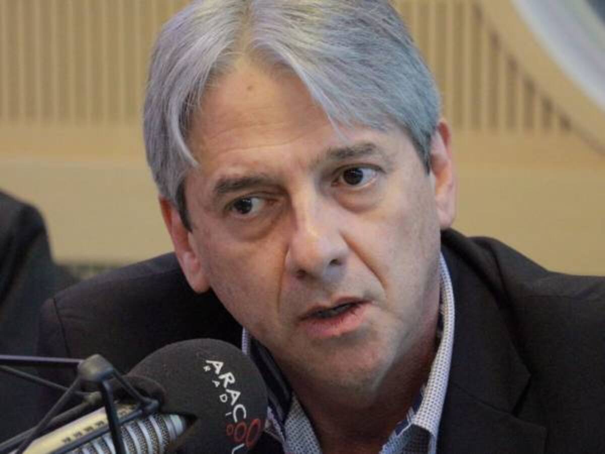 Para Jaime Amín lo ocurrido en Perú debería servir de espejo para Colombia