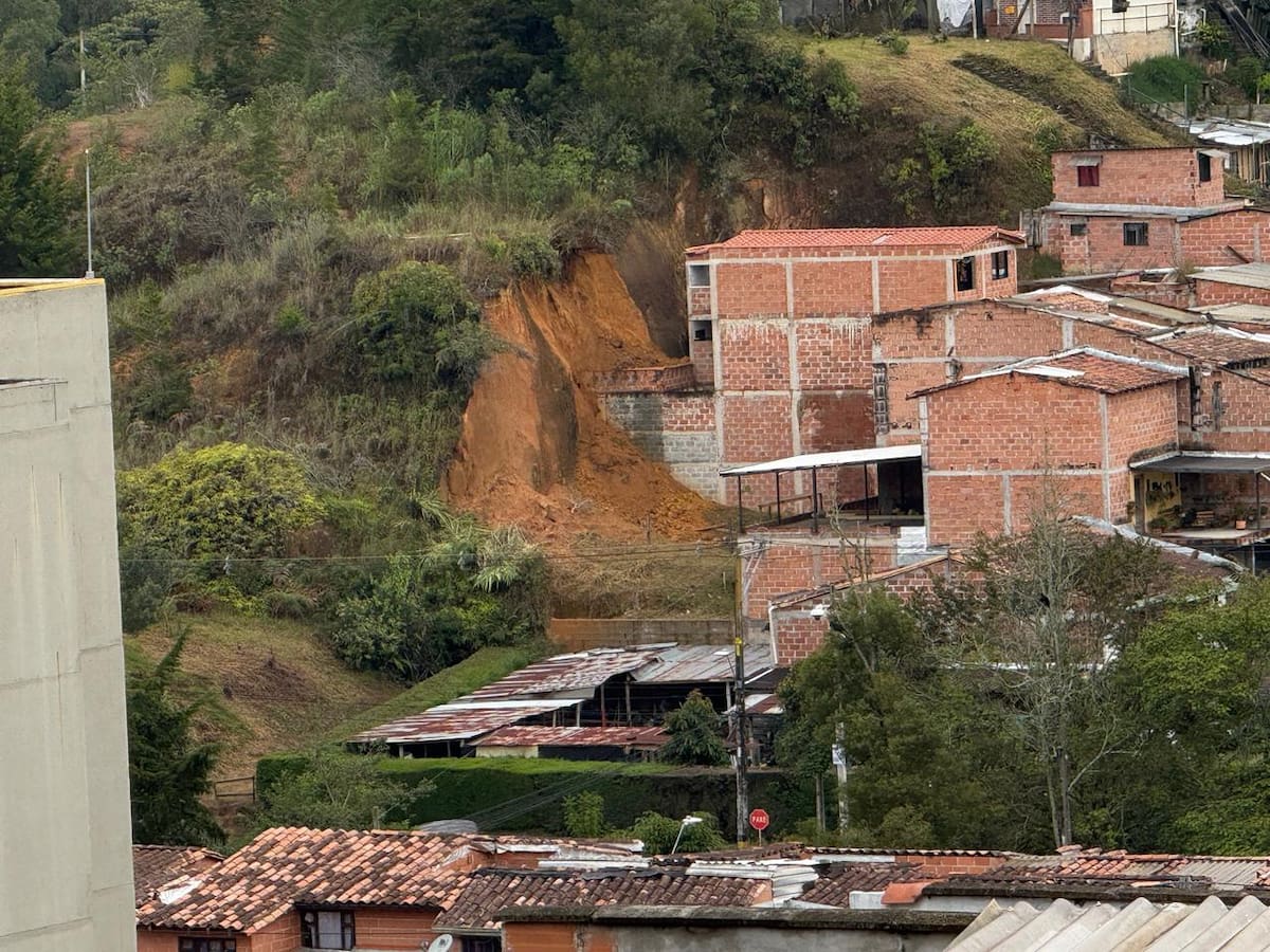 Evacuación en Rionegro luego de emergencia por movimiento de masa