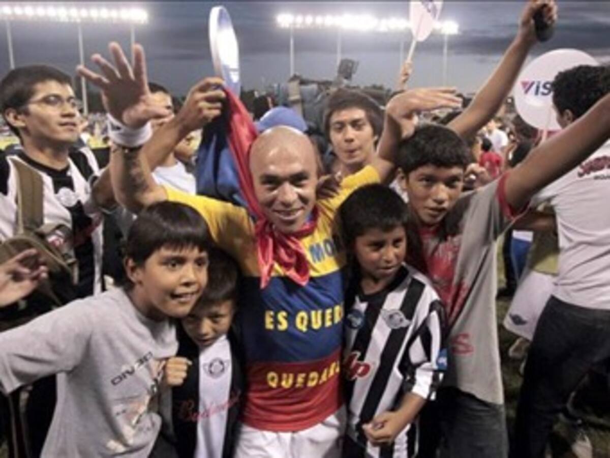 Vladimir Marín marca un gol con Libertad que se corona campeón en Paraguay