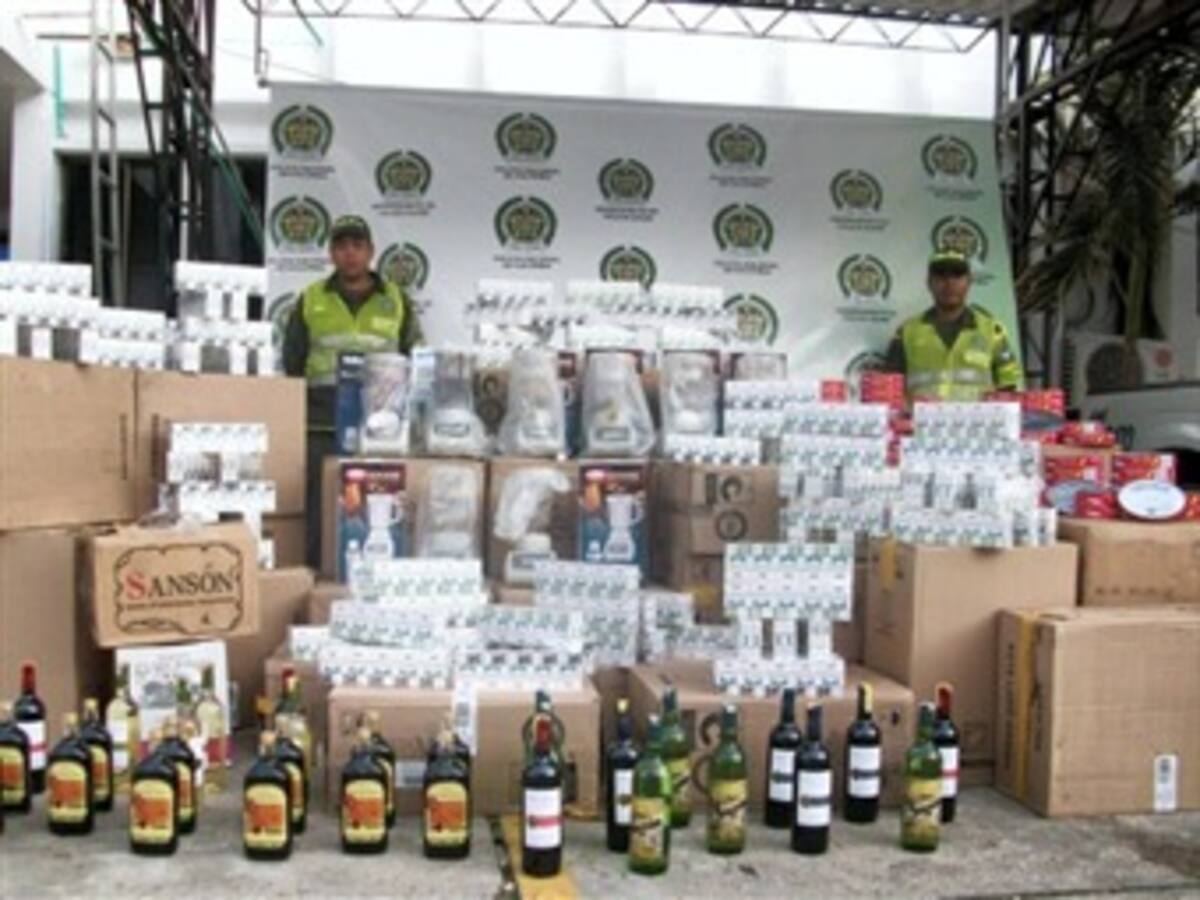 Policía Aduanera incautó mercancía por 300 millones de pesos