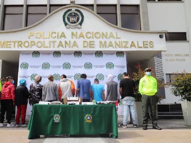 9 personas capturadas por expendio de estupefacientes en Manizales y Villamaría. Crédito: Policía Metropolitana de Manizales.