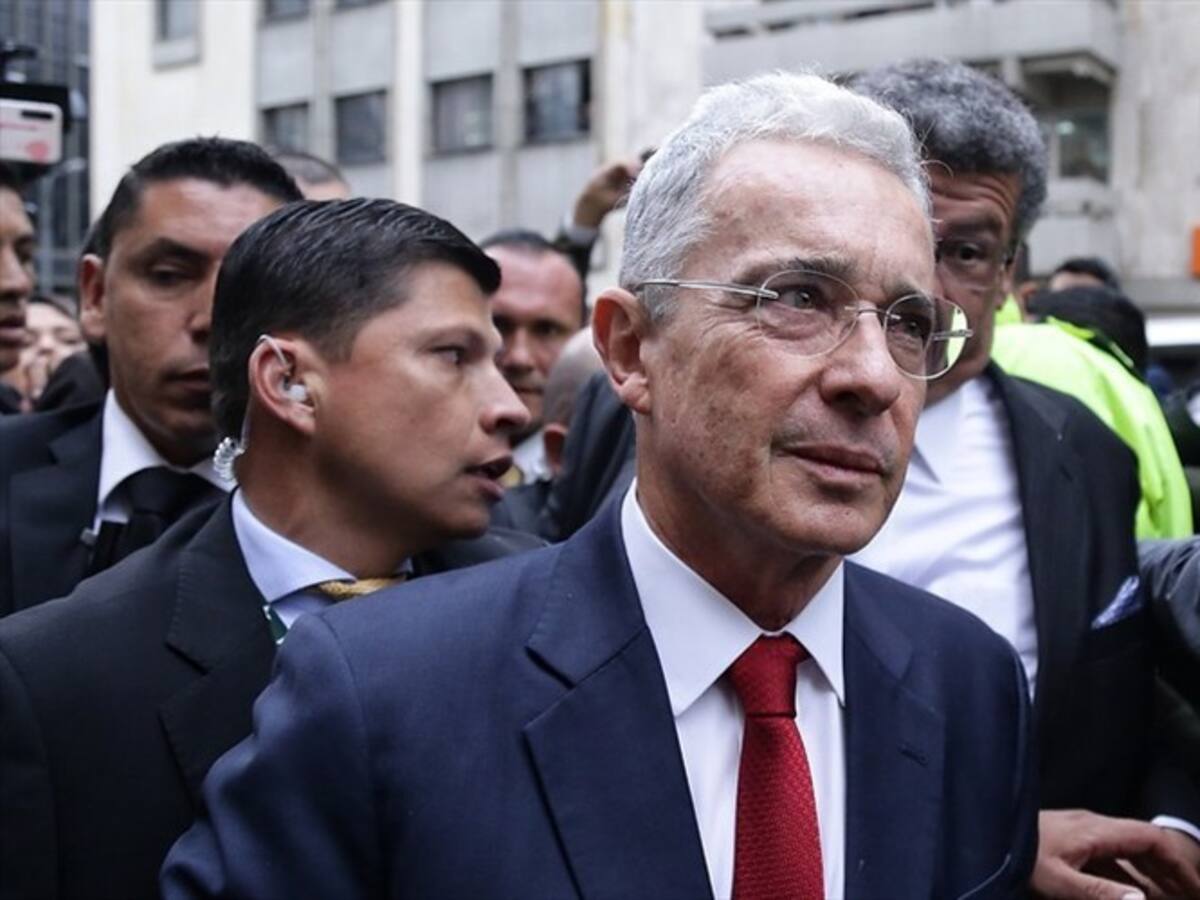 Puede haber motivaciones para pedir revocatoria de la medida contra Uribe: Jaime Bernal
