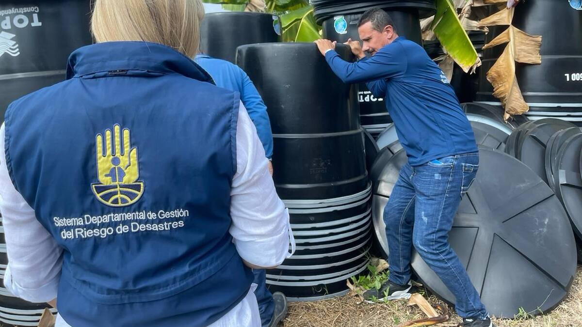 Entregan tanques de almacenamiento en Santa Rosa de Cabal por desabastecimiento de agua