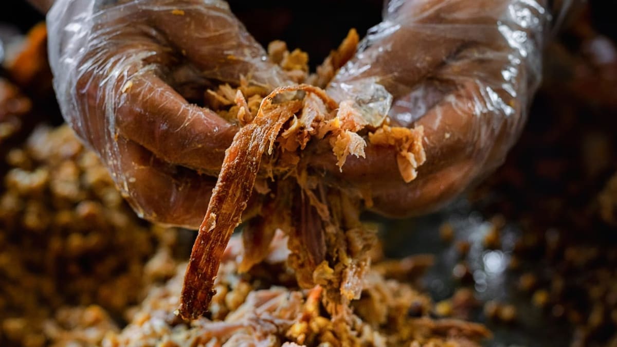 Preocupación por escasez de cuero de cerdo en Colombia: precio de la lechona “por las nubes”