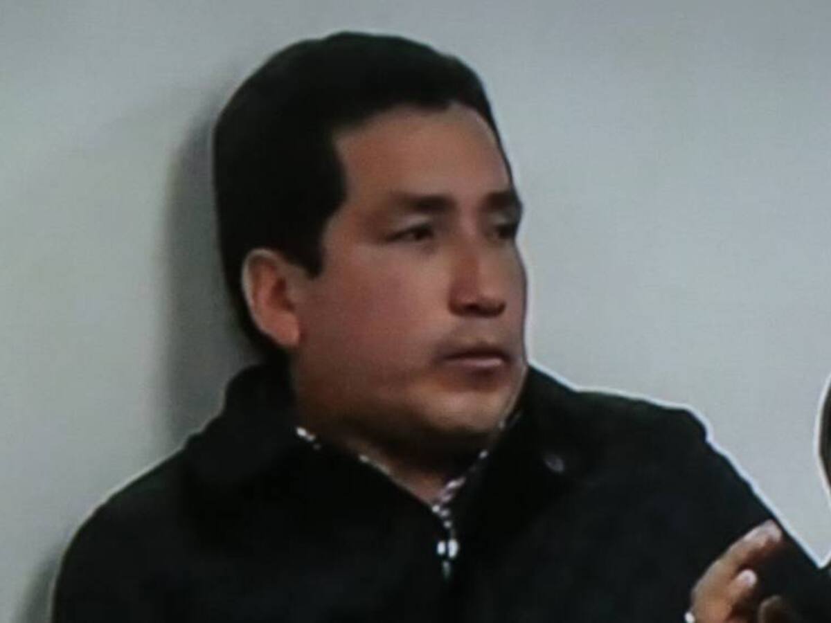 Procurador que recibió supuesto soborno de Álvaro Cruz, declarado insubsistente