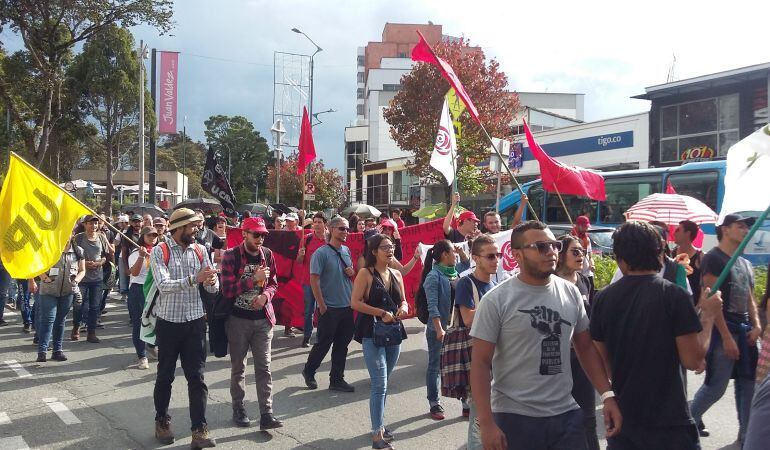 Marcha de estudiantes en Manizales 