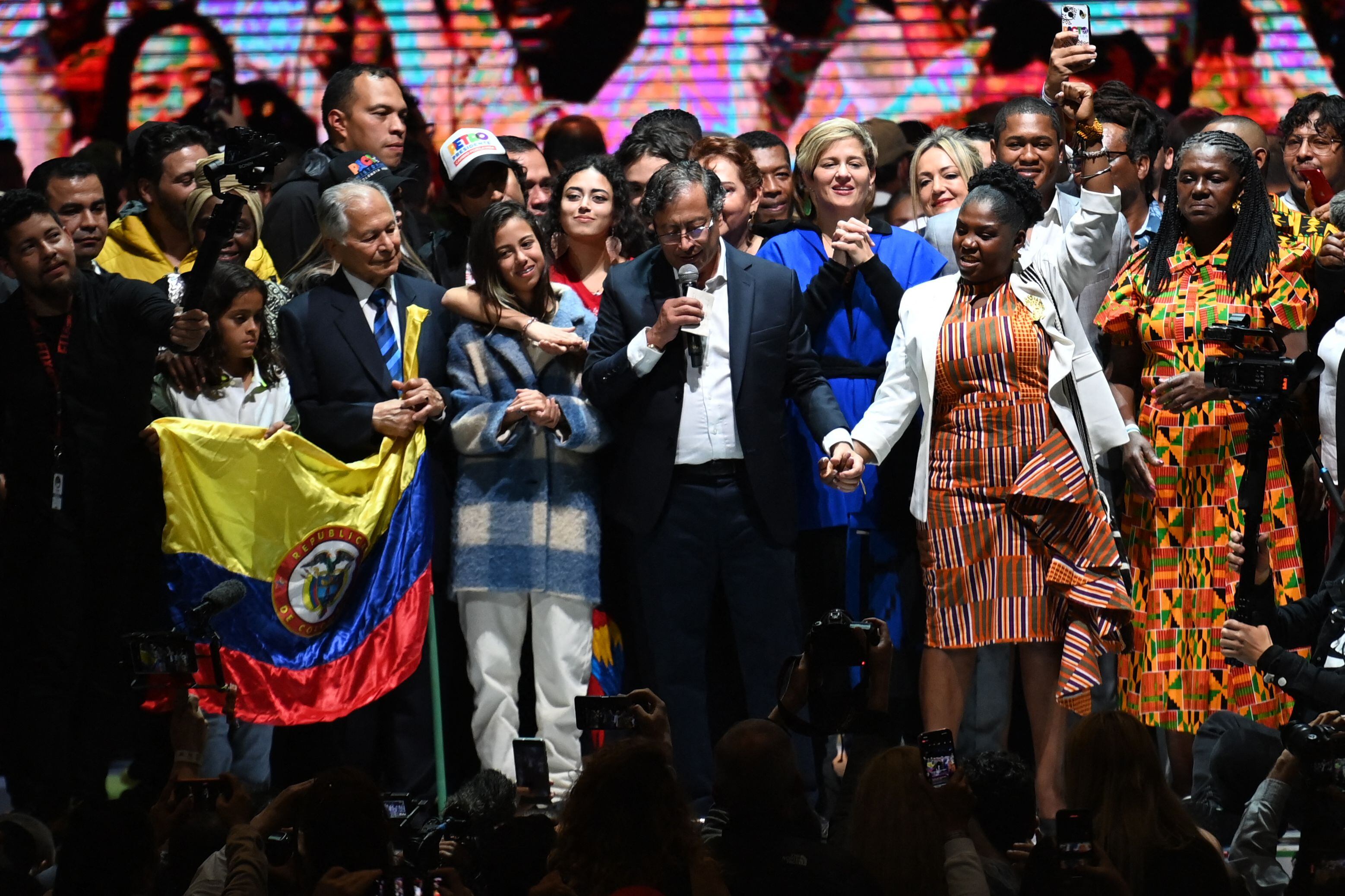 Gustavo Petro y Francia Márquez. Foto: JUAN BARRETO/AFP via Getty Images)