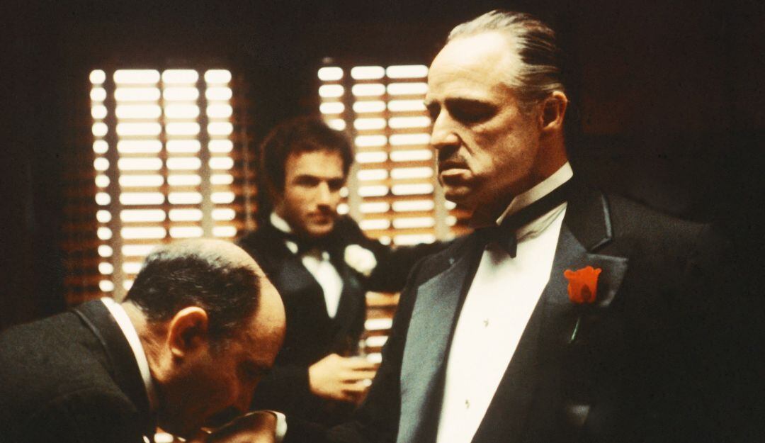 Salvatore Corsitto James Caan y Marlon Brando en 'El Padrino' de 1972