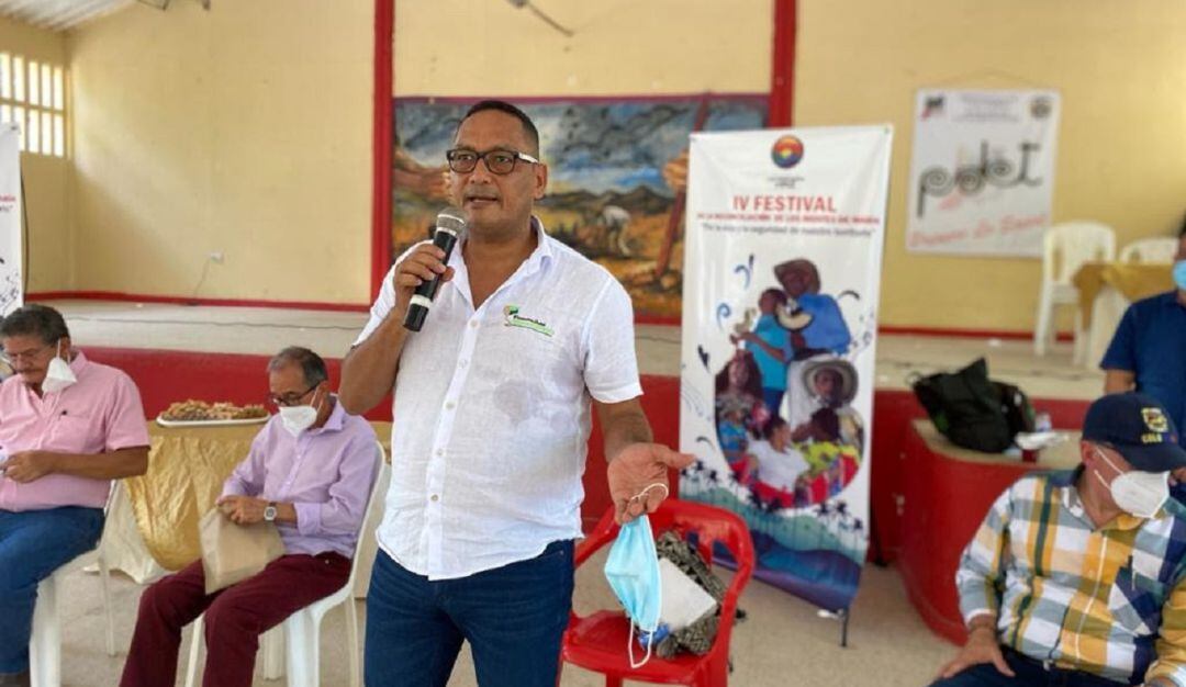 La mesa congrega a excombatientes de organizaciones armadas ilegales, víctimas, dirigentes sociales y representantes de organizaciones