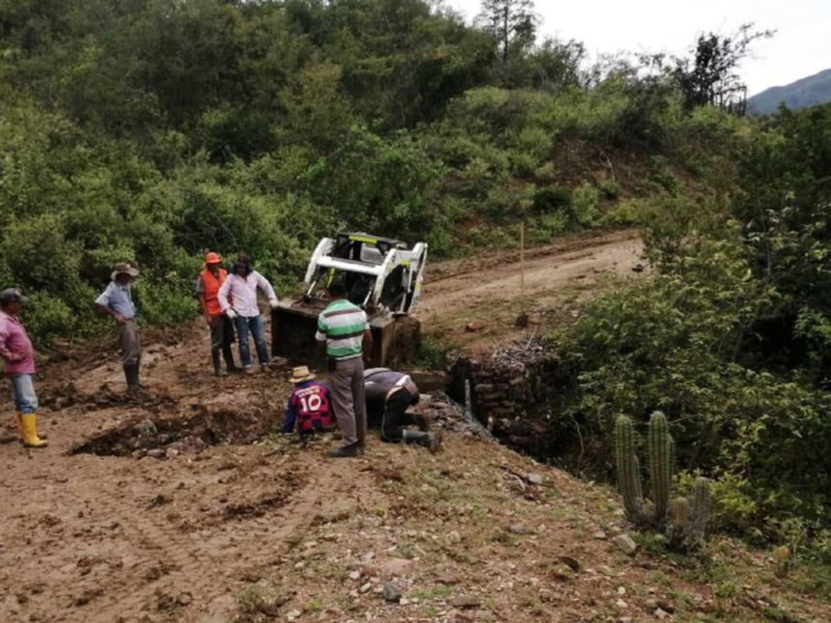 Más de 4 mil habitantes de Alpujarra se quedaron sin transporte público