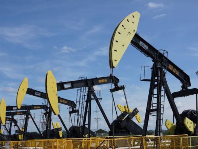 Industria del petróleo pide al Gobierno y al Eln buscar un cese el fuego definitivo