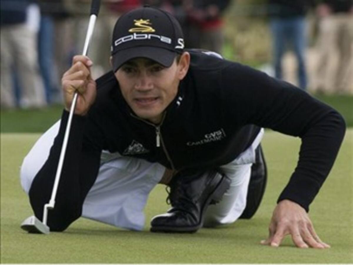 Camillo Villegas cede liderato del abierto de Phoenix