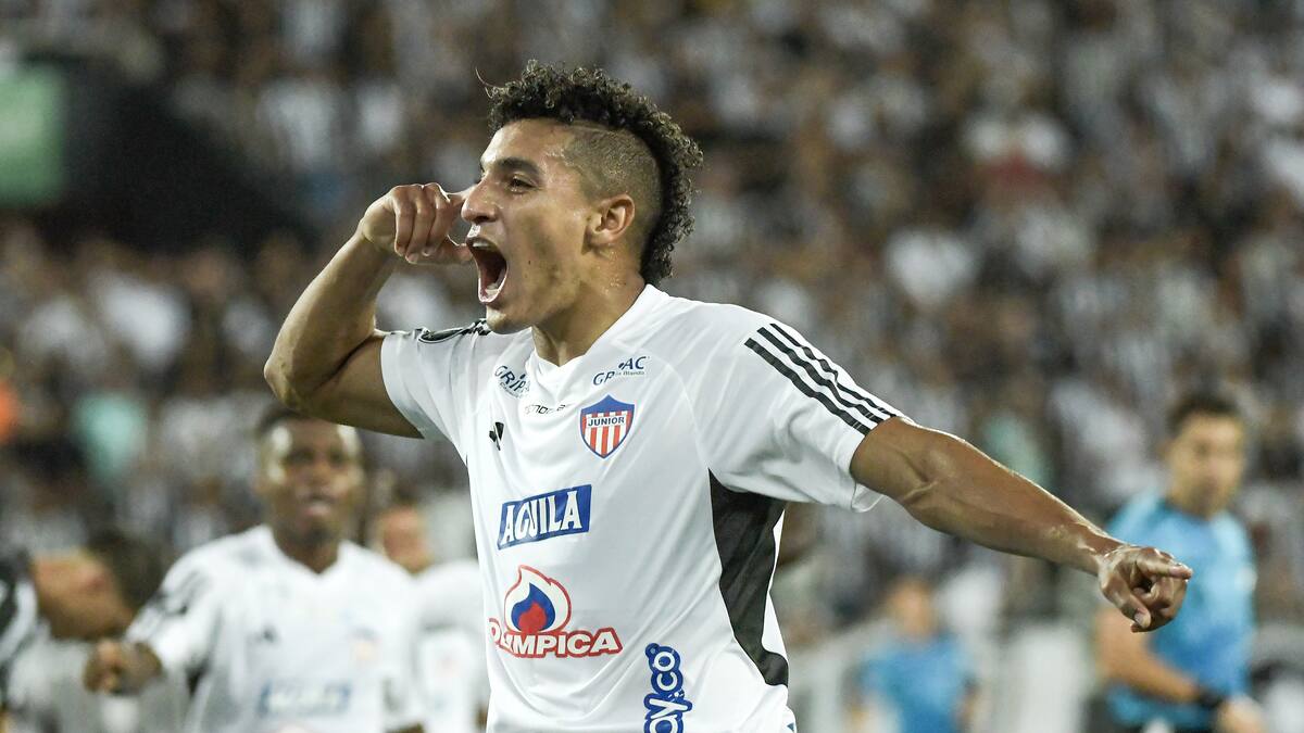 Junior de Barranquilla acepta millonaria oferta por Gabriel Fuentes