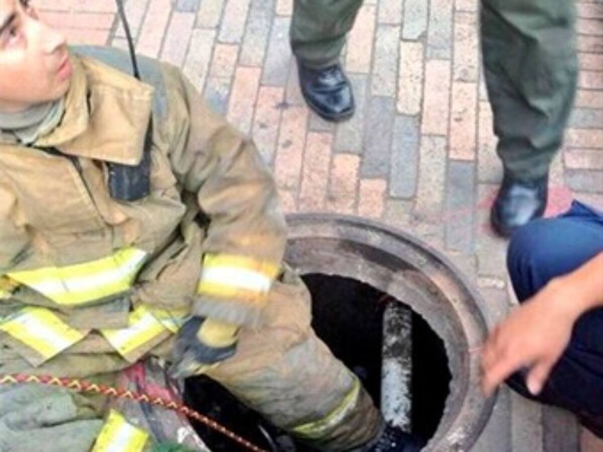 Bogotá y sus alcantarillas sin tapa causan tragedia: habitantes del centro