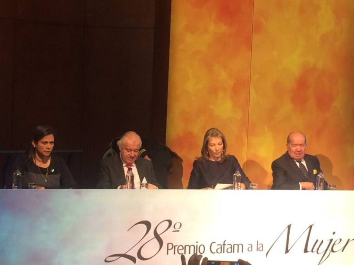 Bogotá y Cundinamarca participan por el Premio Cafam a la Mujer 2016