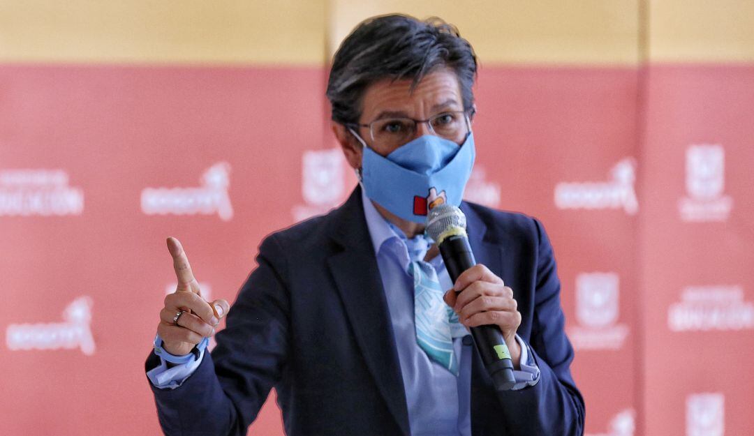 Sectores políticos cuestionaron las declaraciones entregadas por la mandataria