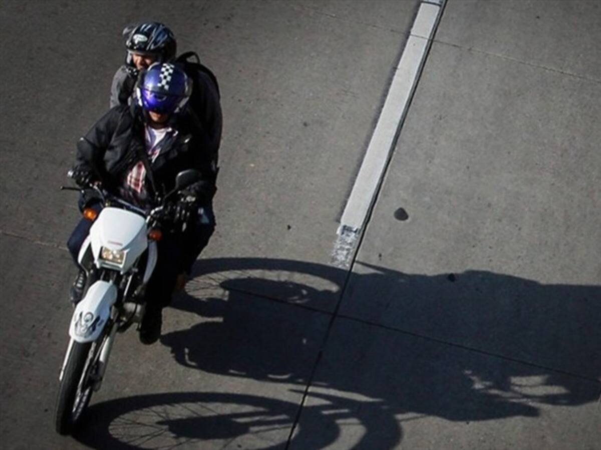 En Dosquebradas, hombres que hurtaron celular y se fugaron en moto fueron atropellados y golpeados