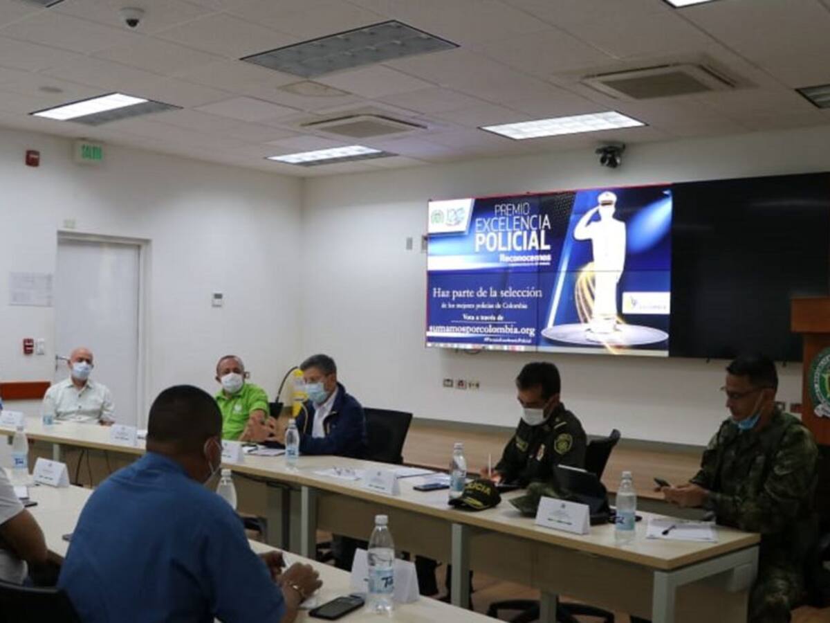 Con vehículos para la Policía, reforzarán seguridad en el Bajo Cauca