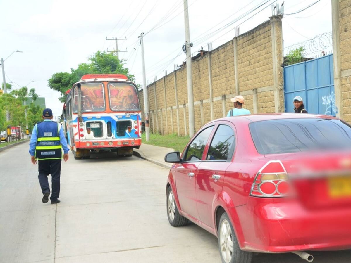 Buses intermunicipales deben entrar y salir de la Terminal de Transportes: DATT