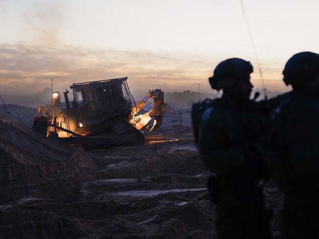 “Israel debe tomar la iniciativa de un plan para liberar a secuestrados”: Nimrod Novik