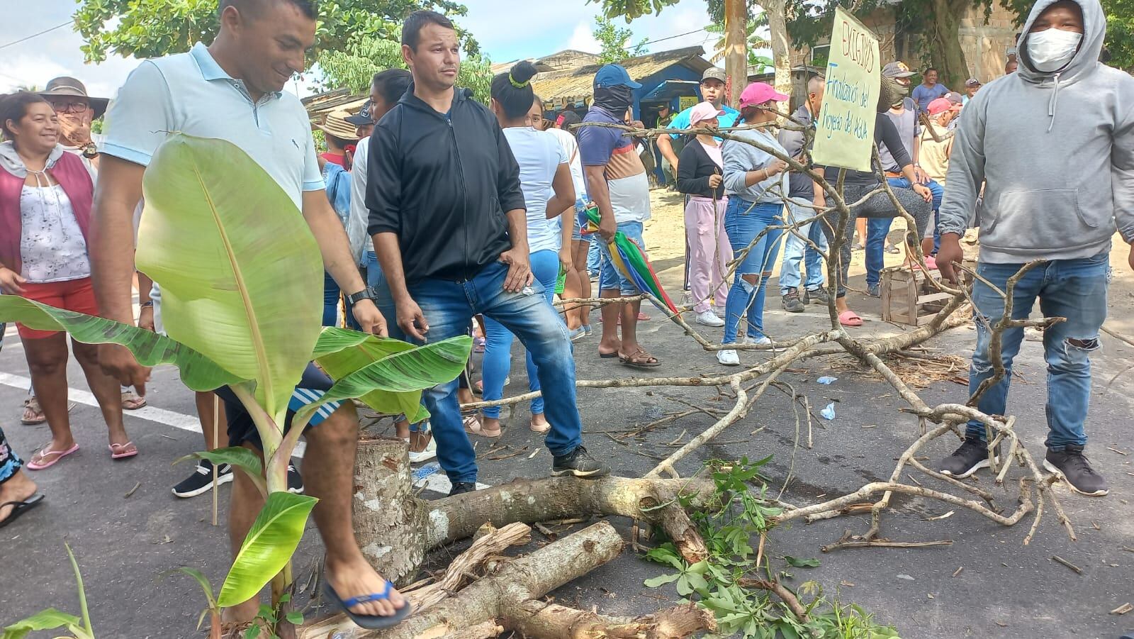 Bloquean Troncal de Occidente en La Gallera, Sincelejo, por falta de agua