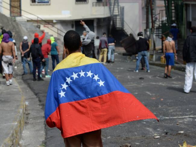 EE.UU. e Iglesia apoyan a venezolanos en marchas por la democracia