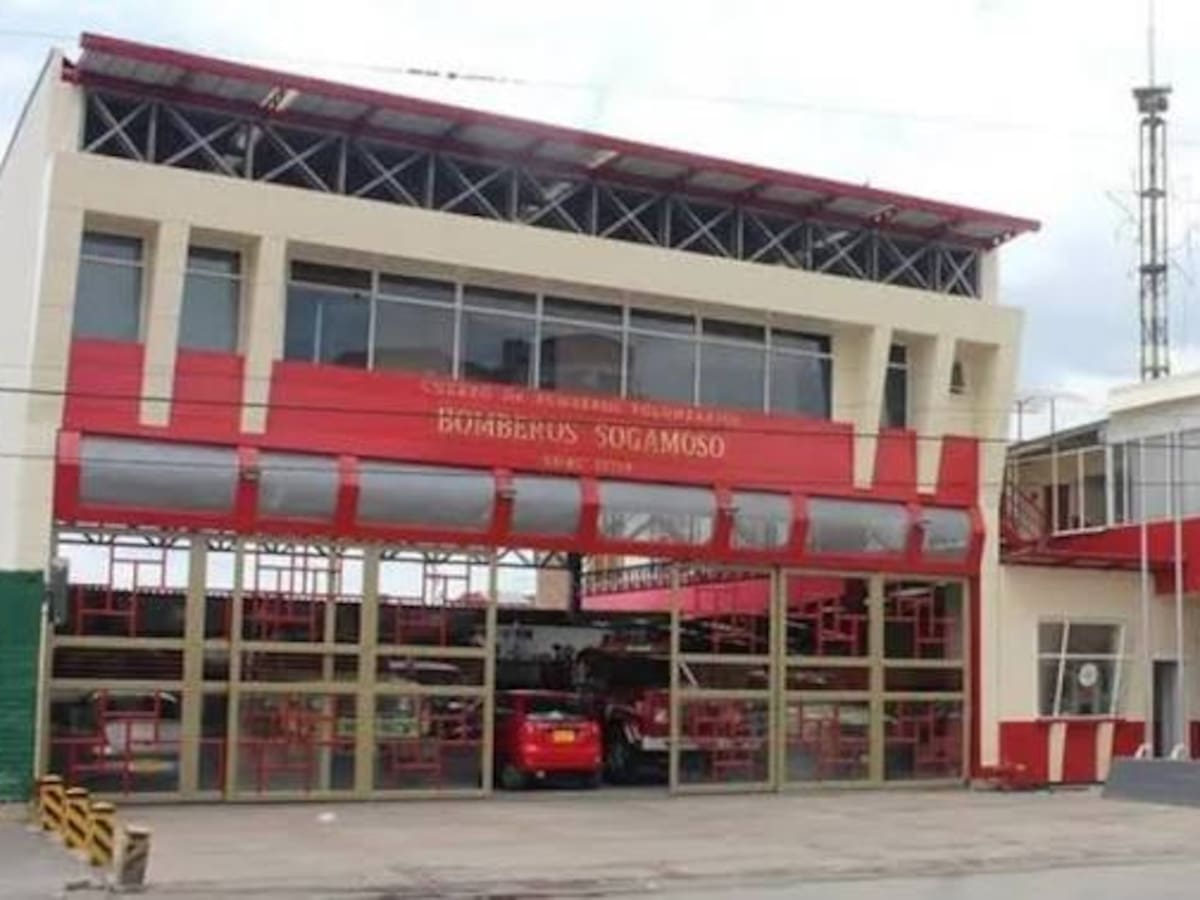 Bomberos de Sogamoso recolectan ayudas para damnificados por terremoto y las enviarán a Quibdó