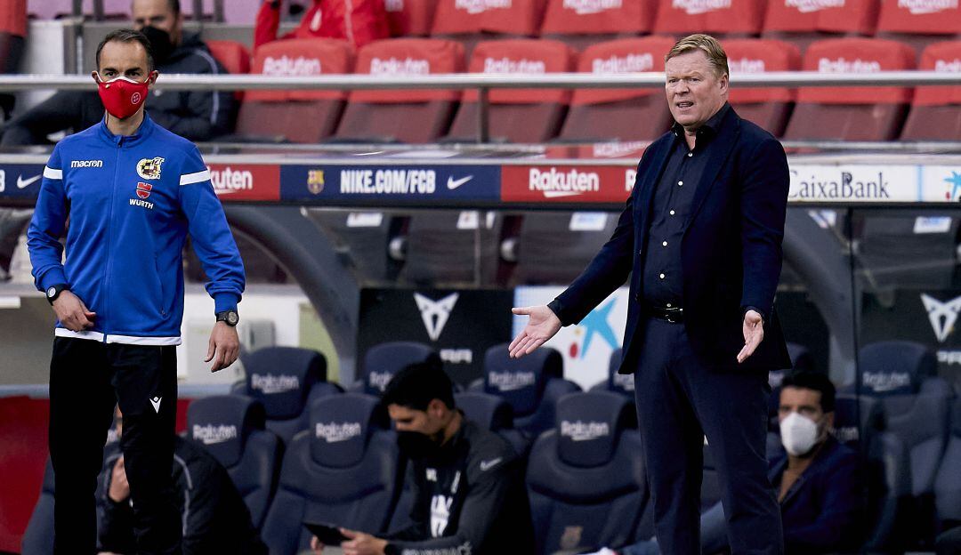Koeman se perderá el partido ante Atlético Madrid tras sanción