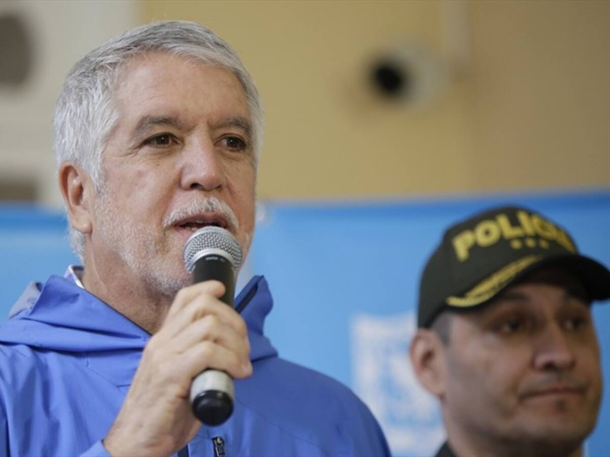 No hay indicios de más atentados en Bogotá: Enrique Peñalosa